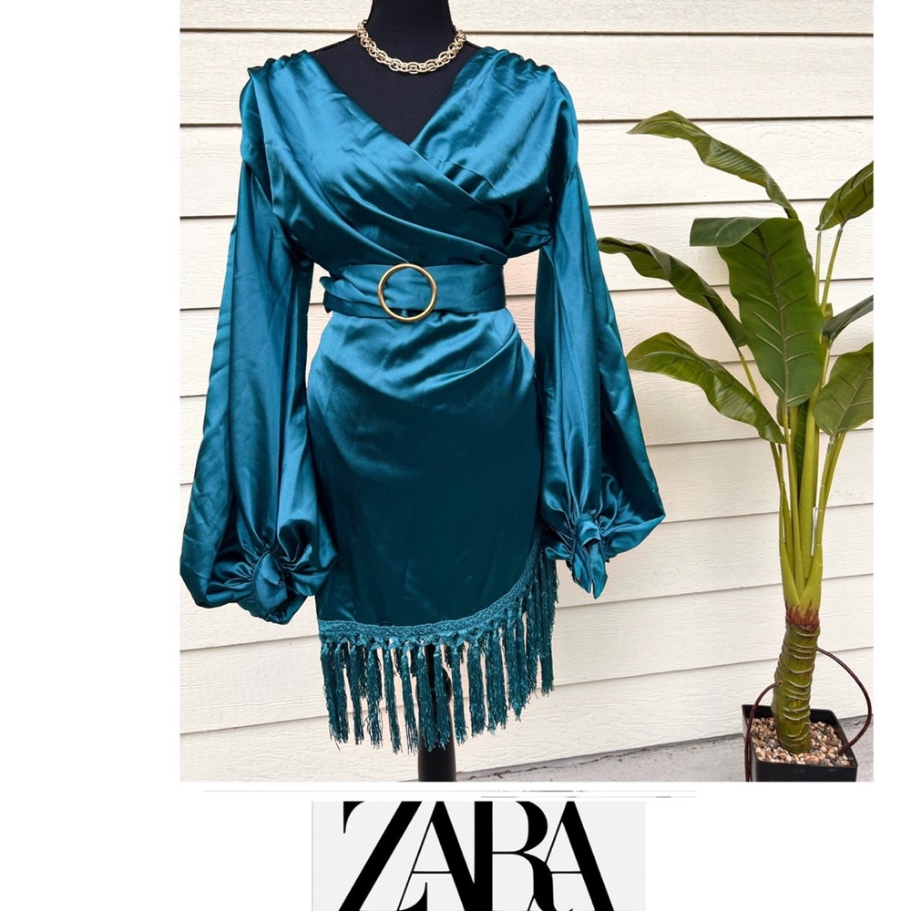 Zara limited edition dress Size M/L